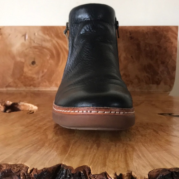 clarks women's tamitha flower boot